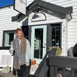 Meet your Posher, Jenna